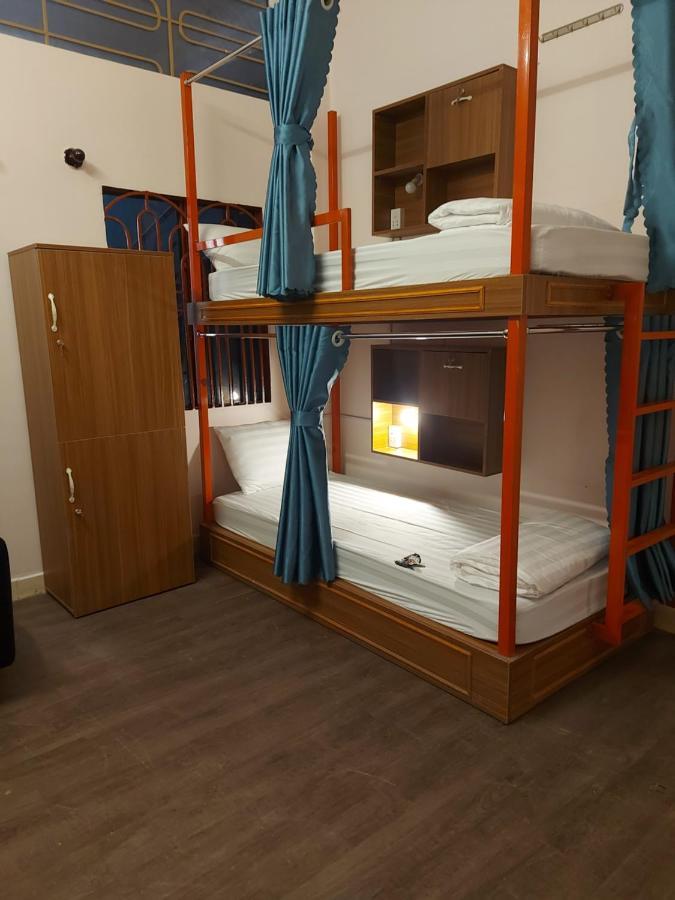 Saigon Rooftops Hostel โฮจิมินห์ซิตี้ ภายนอก รูปภาพ