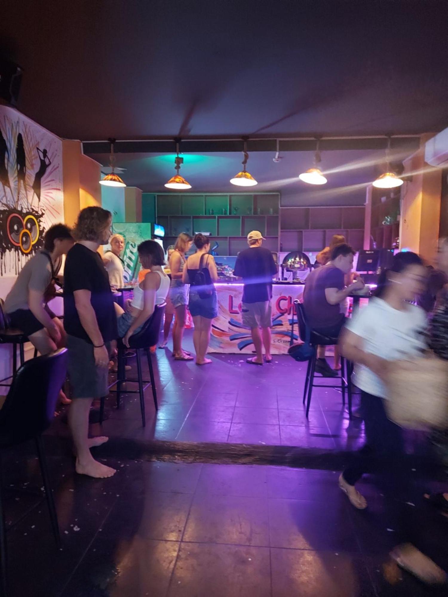 Saigon Rooftops Hostel โฮจิมินห์ซิตี้ ภายนอก รูปภาพ
