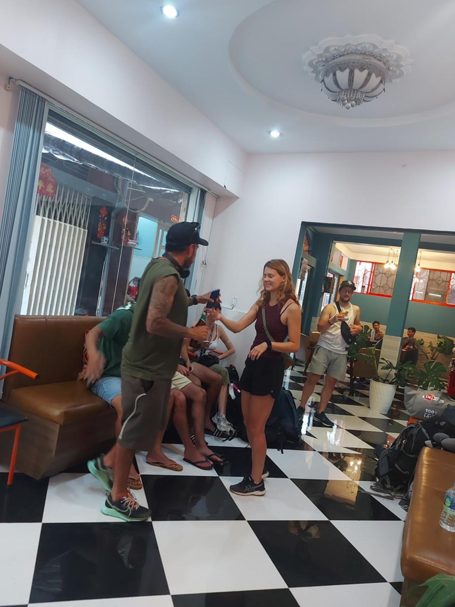 Saigon Rooftops Hostel โฮจิมินห์ซิตี้ ภายนอก รูปภาพ