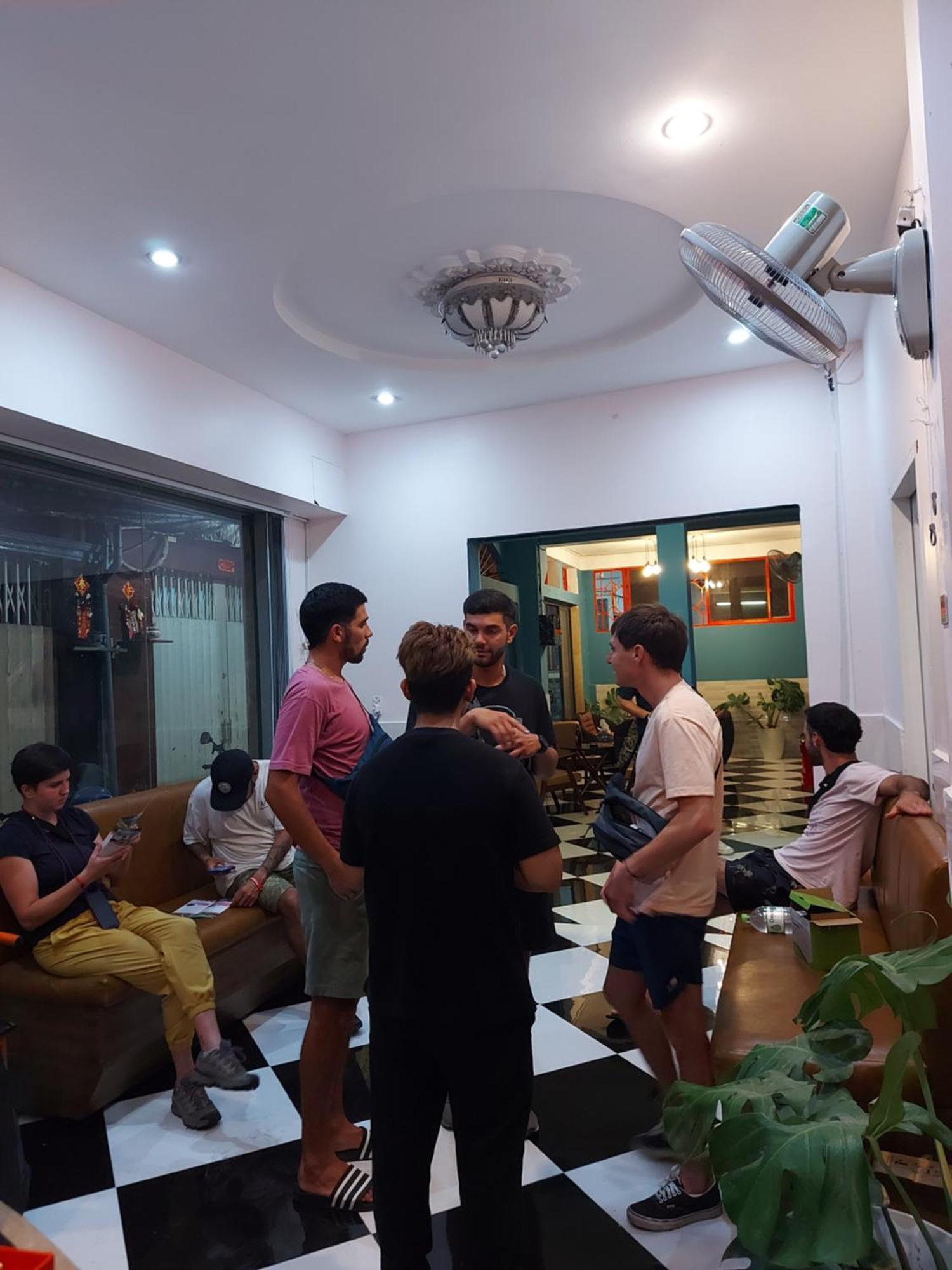 Saigon Rooftops Hostel โฮจิมินห์ซิตี้ ภายนอก รูปภาพ