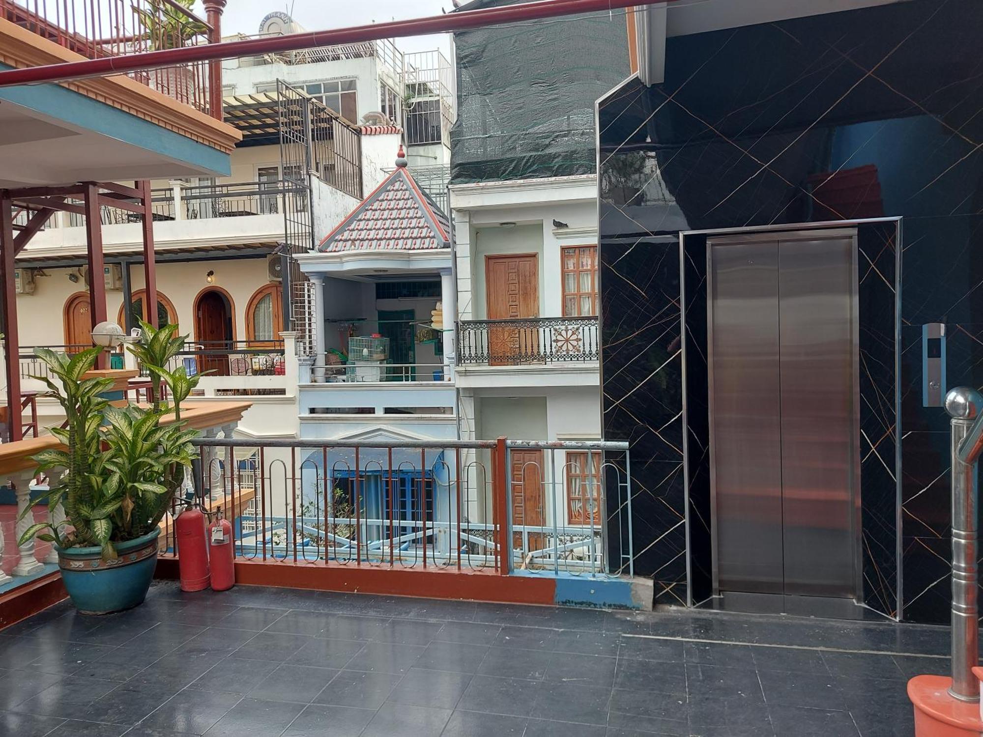 Saigon Rooftops Hostel โฮจิมินห์ซิตี้ ภายนอก รูปภาพ